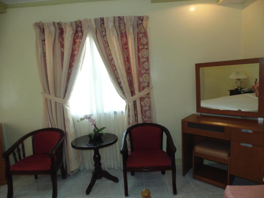Royal Taal Inn Tagaytay City Quarto foto
