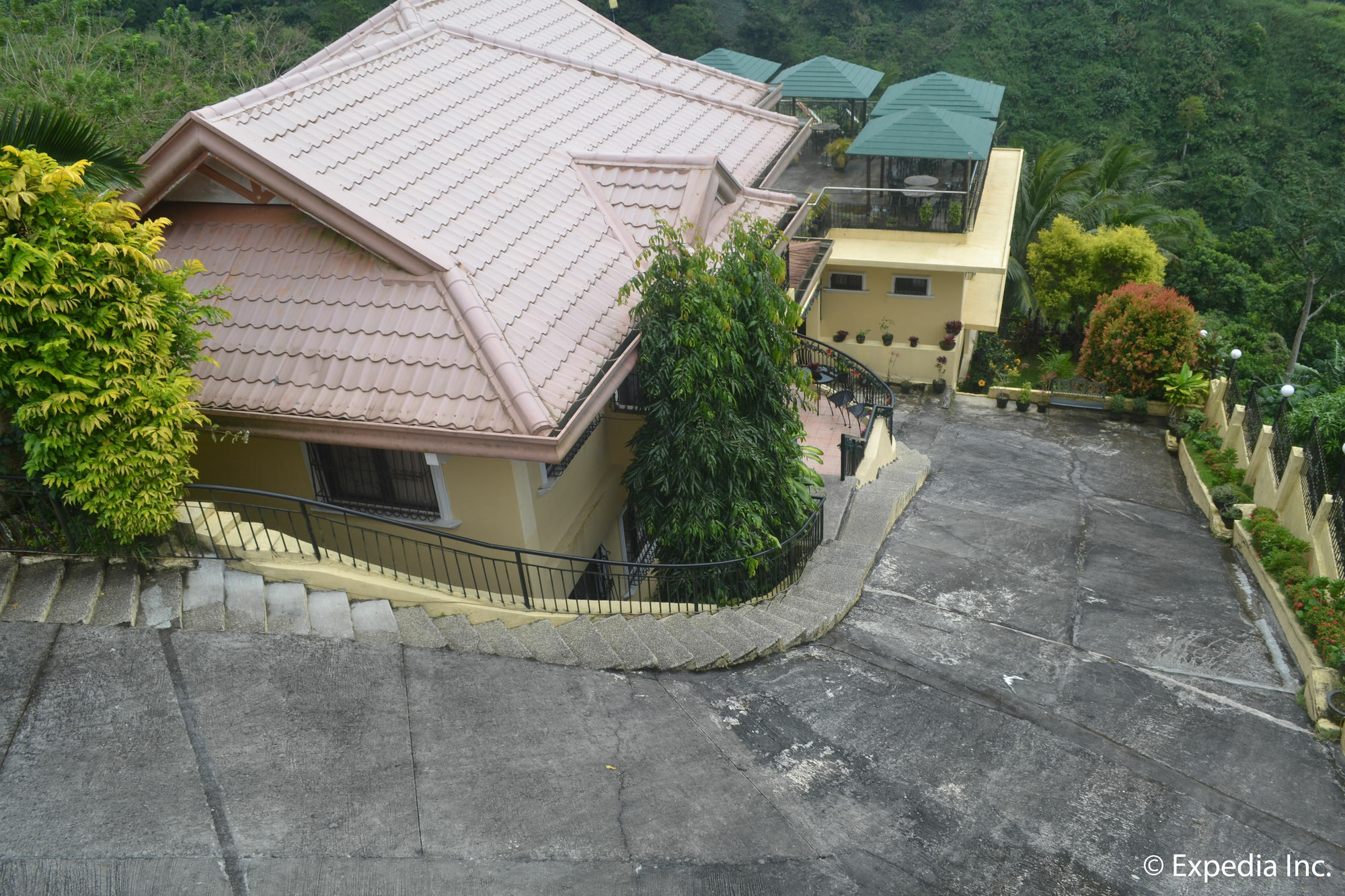 Royal Taal Inn Tagaytay City Exterior foto